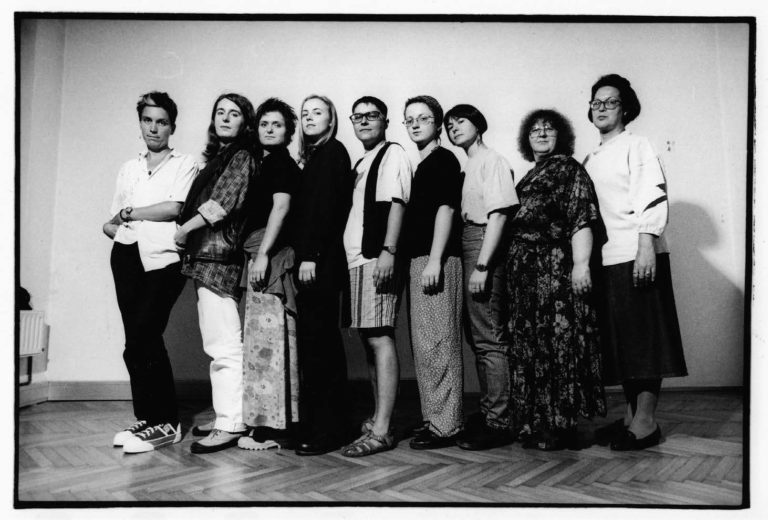 Redaktion 1997 – Angela Heisenberger (3. von rechts), Gudrun Hauer (2. von rechts) © Michaela Bruckmüller